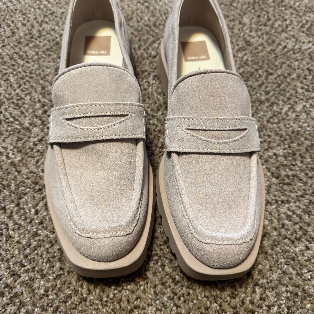 Chic Beige Suede Loafers